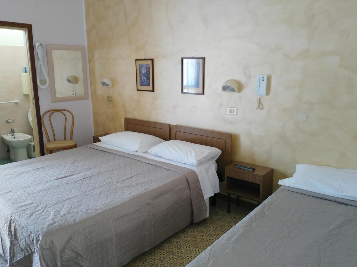 Hotel Marittimo Rimini Exterior photo
